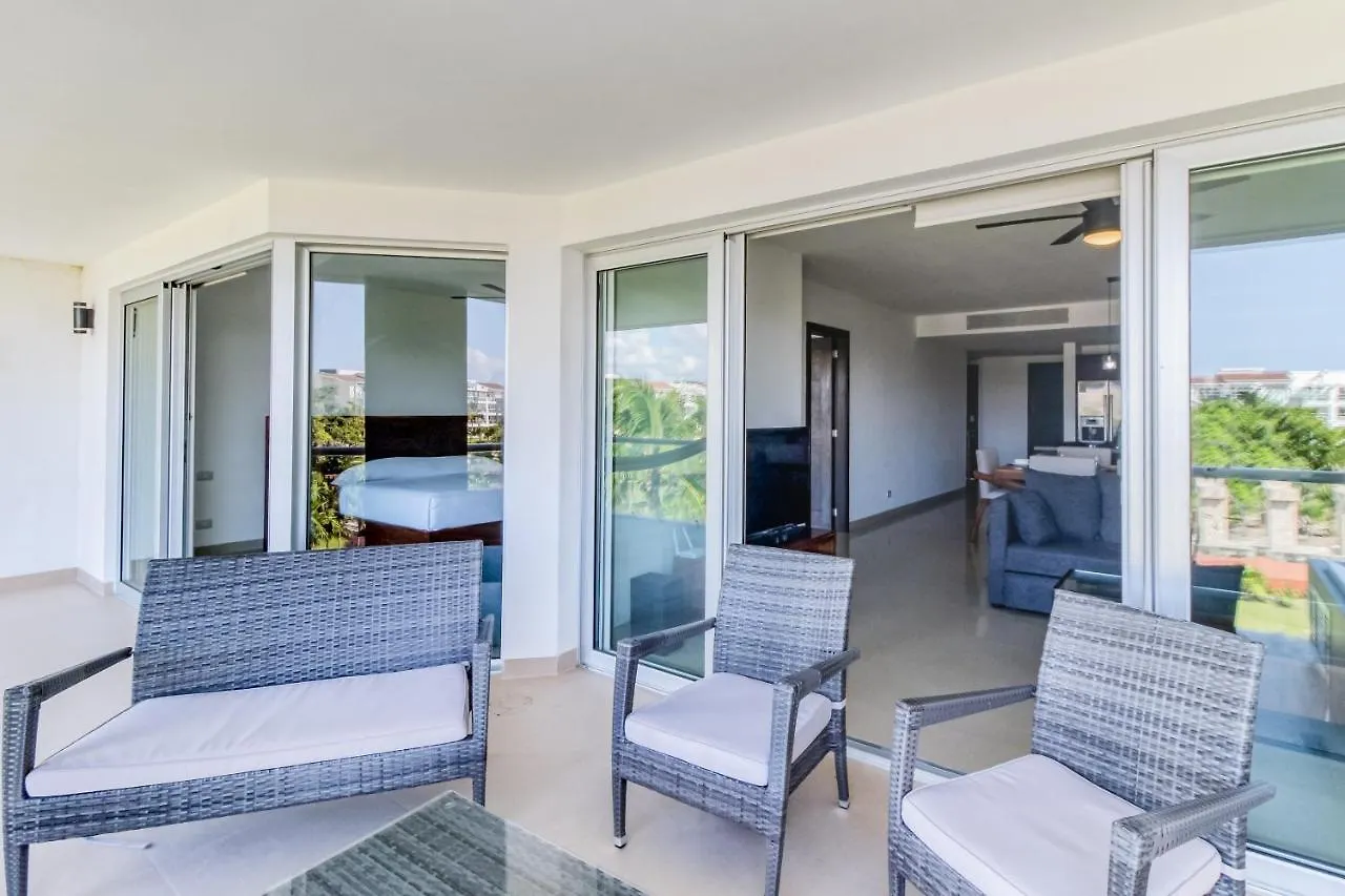 Sunset Condo 525 At Mareazul Playa del Carmen