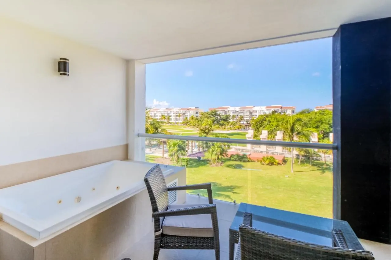 Sunset Condo 525 At Mareazul Playa del Carmen